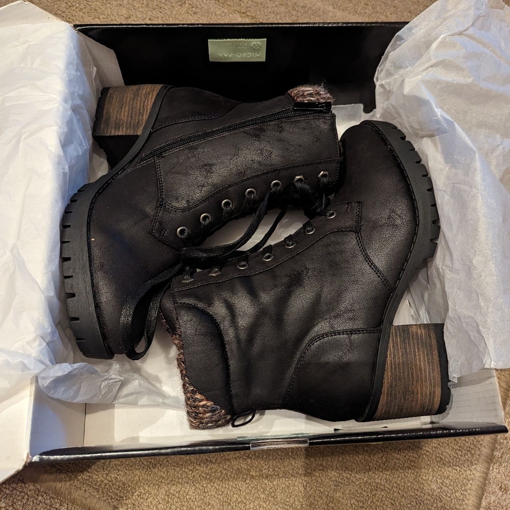 Torrid Sweater Trim Hiker Heeled Boot 9.5  W, Black